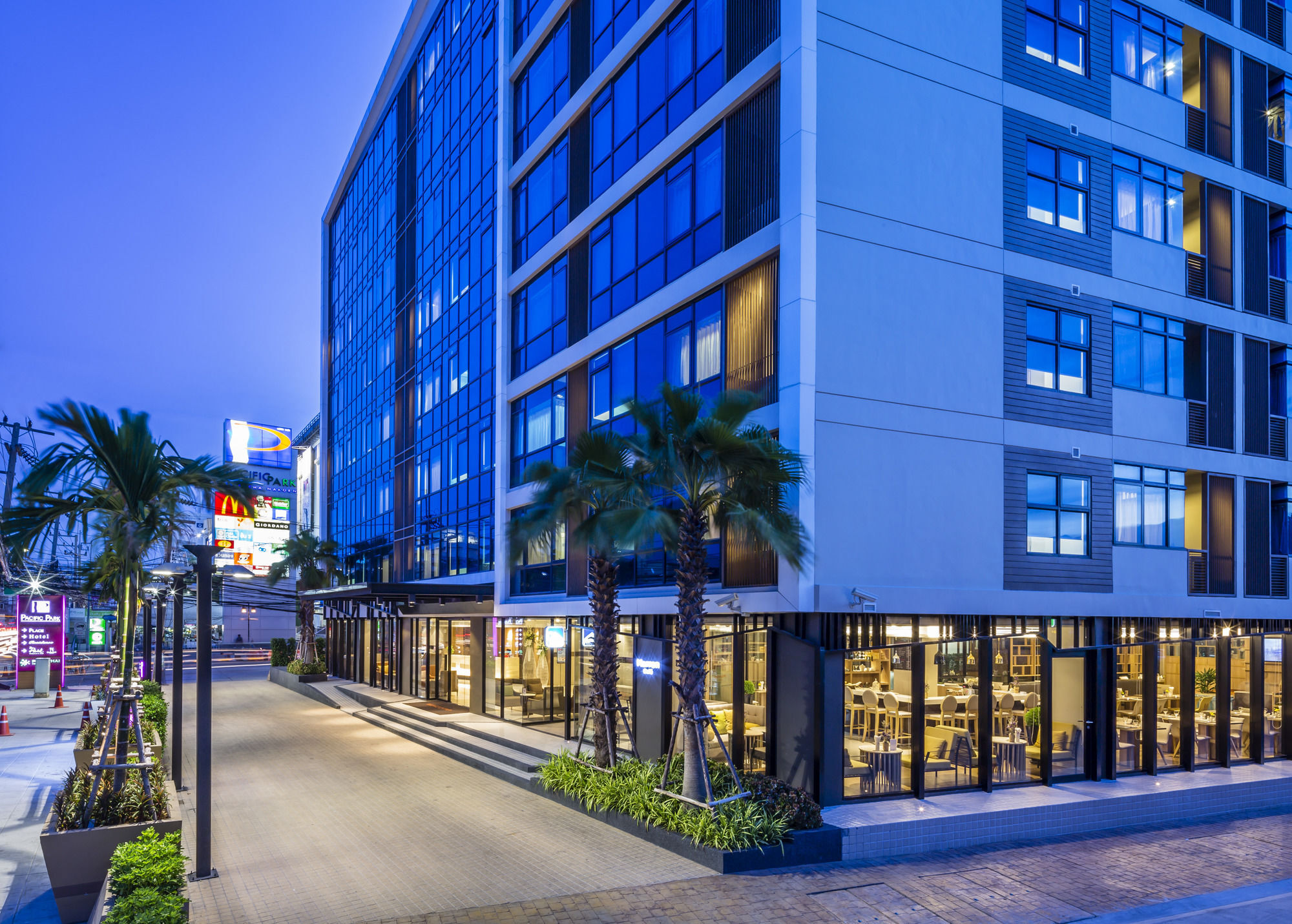 Pacific Park Hotel Сирача Экстерьер фото