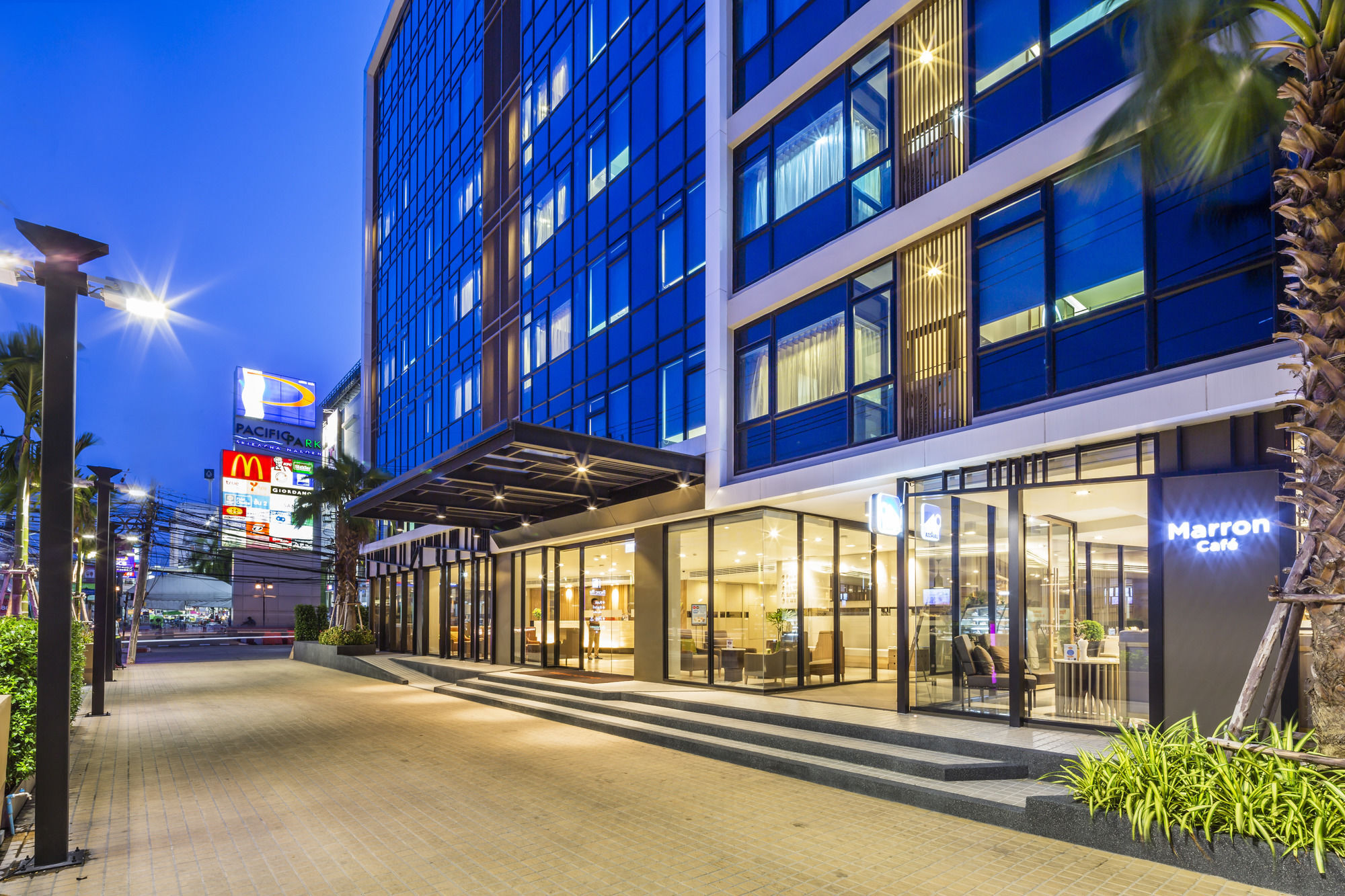 Pacific Park Hotel Сирача Экстерьер фото
