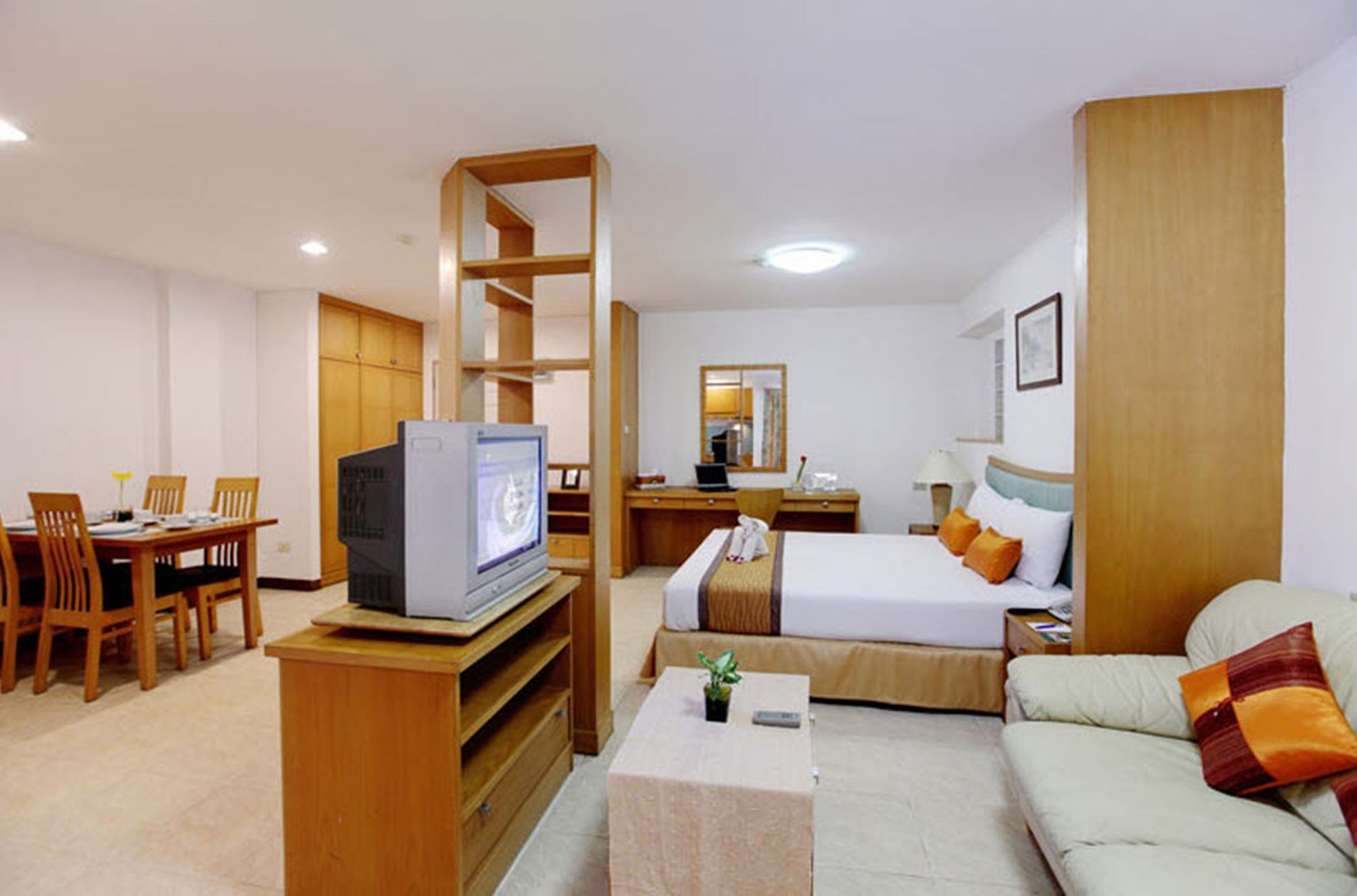 Pacific Park Hotel Сирача Экстерьер фото