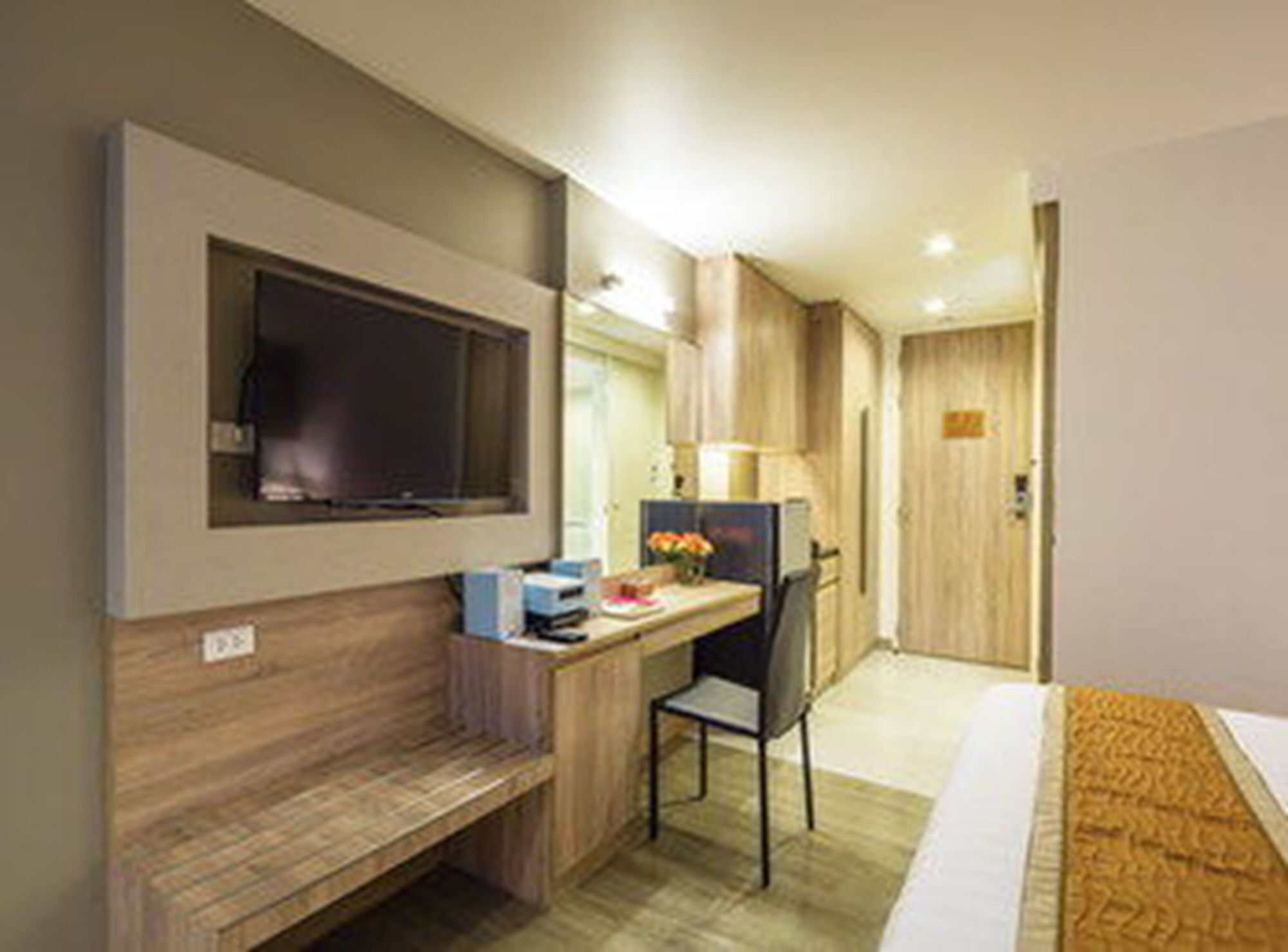Pacific Park Hotel Сирача Экстерьер фото