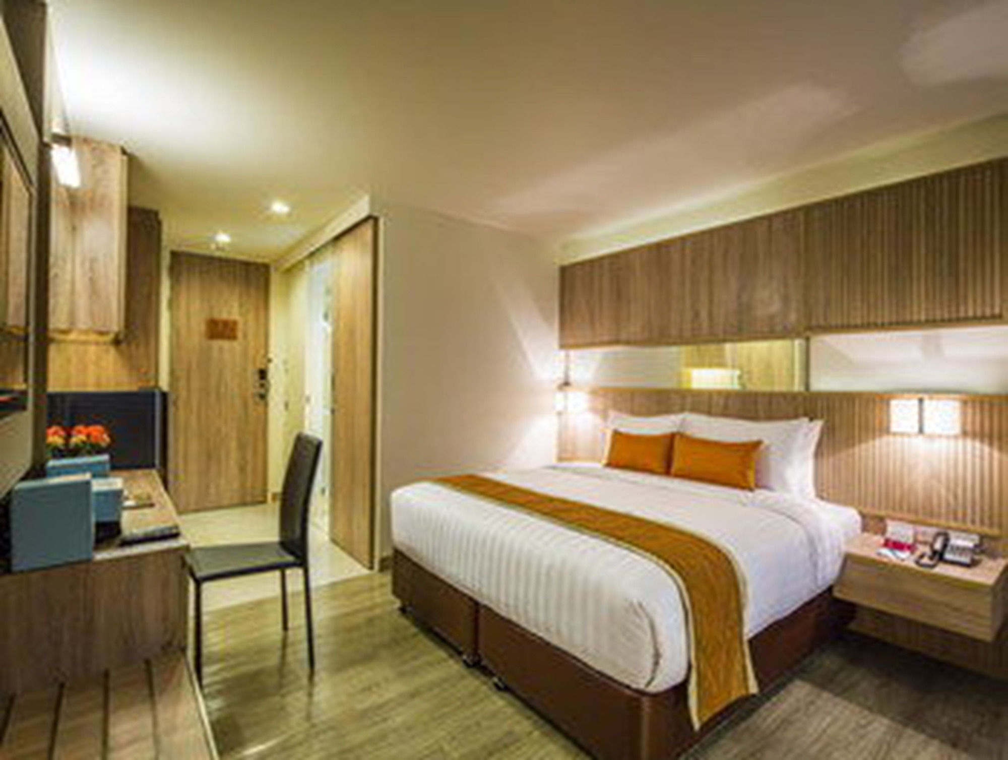 Pacific Park Hotel Сирача Экстерьер фото